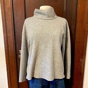 For the Republic Cropped Sweater L